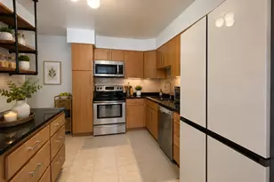8230 Elmwood Ave, Skokie, IL 60077 - Photo 7