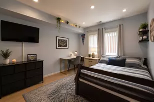 8230 Elmwood Ave, Skokie, IL 60077 - Photo 15