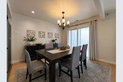 8230 Elmwood Avenue #304, Skokie, IL 60077 - Photo 5