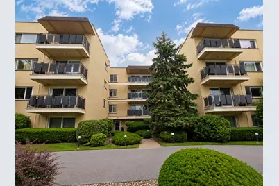 8230 Elmwood Avenue #304, Skokie, IL 60077 - Photo 1