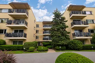 8230 Elmwood Ave, Skokie, IL 60077 - Photo 1