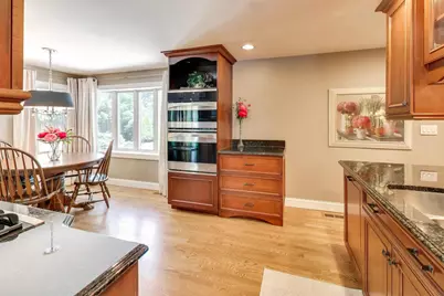 1424 Bates Lane, Schaumburg, IL 60193 - Photo 9