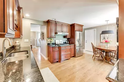 1424 Bates Lane, Schaumburg, IL 60193 - Photo 5