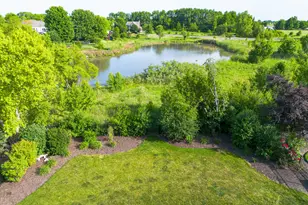 39W219 E Mallory Dr, Geneva, IL 60134 - Photo 51