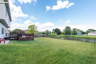 301 English Ln, Winthrop Harbor, IL 60096 - Photo 35