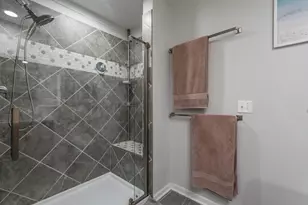 301 English Ln, Winthrop Harbor, IL 60096 - Photo 25