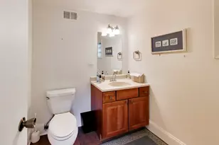 1500 W Blackhawk Dr, Mount Prospect, IL 60056 - Photo 29
