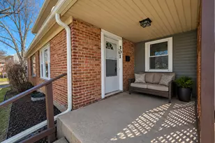 301 Dogwood St, Park Forest, IL 60466 - Photo 3