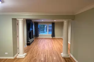 308 E 55th St, Hinsdale, IL 60521 - Photo 3