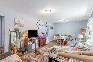 405 N Iowa Ave, Villa Park, IL 60181 - Photo 3