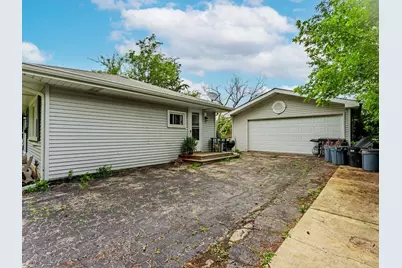 405 N Iowa Avenue, Villa Park, IL 60181 - Photo 13