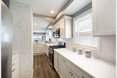 107 Hillside Court, Fox Lake, IL 60020 - Photo 17