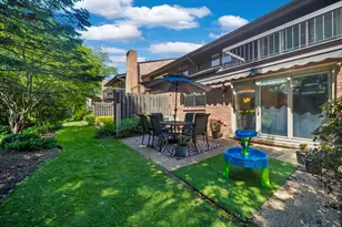 1715 Wildberry Dr, Glenview, IL 60025 - Photo 35