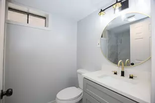 4951 Howard St, Skokie, IL 60077 - Photo 15