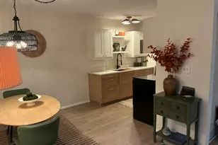 124 N Whistler Ave, Freeport, IL 61032 - Photo 9
