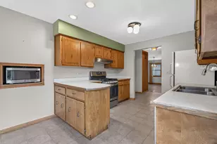 7305 Summit Rd, Darien, IL 60561 - Photo 11