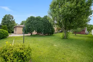 7305 Summit Rd, Darien, IL 60561 - Photo 43