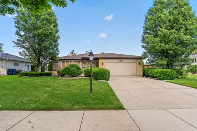 7305 Summit Road, Darien, IL 60561 - Photo 1