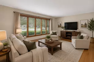 7305 Summit Rd, Darien, IL 60561 - Photo 3