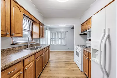 279 Paxton Avenue, Calumet City, IL 60409 - Photo 17