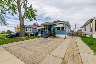 279 Paxton Ave, Calumet City, IL 60409 - Photo 1