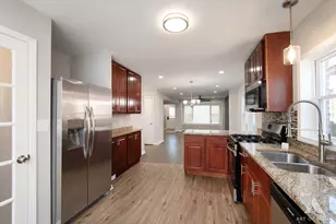 8743 S Constance Ave, Chicago, IL 60617 - Photo 17