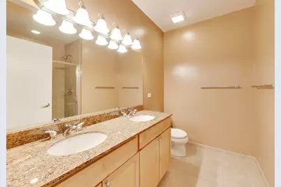 700 N Larrabee Street #1302, Chicago, IL 60654 - Photo 9
