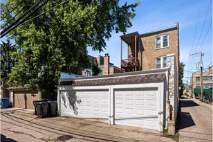 7555 N Claremont Ave, Chicago, IL 60645 - Photo 27