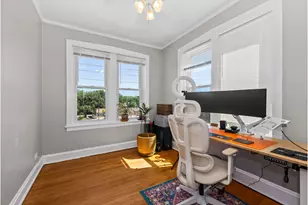 7555 N Claremont Ave, Chicago, IL 60645 - Photo 21