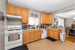 7555 N Claremont Ave, Chicago, IL 60645 - Photo 7