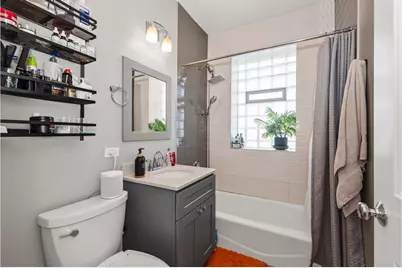 7555 N Claremont Avenue, Chicago, IL 60645 - Photo 23