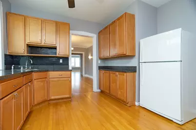 7555 N Claremont Avenue, Chicago, IL 60645 - Photo 19