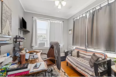 7555 N Claremont Avenue, Chicago, IL 60645 - Photo 9