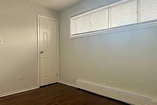 6911 N Ridge Blvd, Chicago, IL 60645 - Photo 13