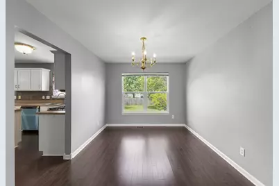 905 Churchill Drive, Plano, IL 60545 - Photo 9