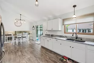 772 Wellington Pkwy, New Lenox, IL 60451 - Photo 11