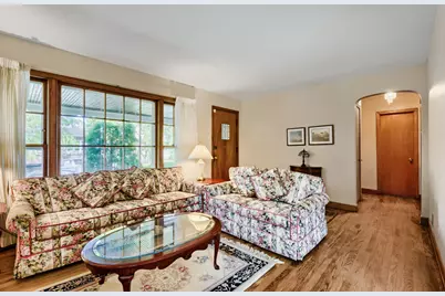 9550 S Hoyne Avenue, Chicago, IL 60643 - Photo 7