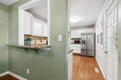 60 New Castle Court, Crystal Lake, IL 60014 - Photo 7
