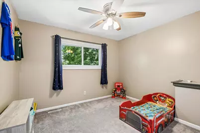 60 New Castle Court, Crystal Lake, IL 60014 - Photo 11