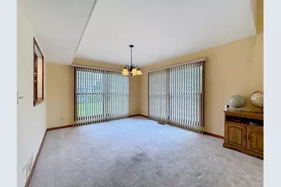 [Address not provided], Crystal Lake, IL 60014 - Photo 11