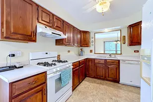 [Address not provided], Crystal Lake, IL 60014 - Photo 19
