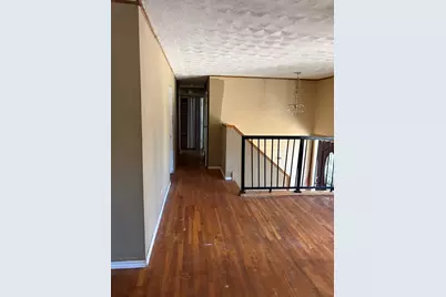 17101 Locust Drive, Hazel Crest, IL 60429 - Photo 5