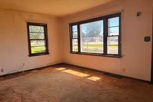 811 1st St, Colona, IL 61241 - Photo 25