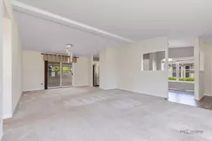 1815 Paddock Ct, Grayslake, IL 60030 - Photo 7