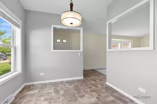 1815 Paddock Ct, Grayslake, IL 60030 - Photo 15