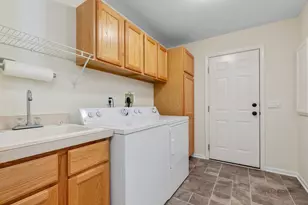 1815 Paddock Ct, Grayslake, IL 60030 - Photo 25