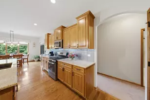10532 Jacob Dr, Mokena, IL 60448 - Photo 9