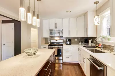 7028 W Melrose Street, Chicago, IL 60634 - Photo 9