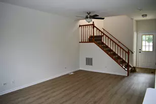 1211 Arapaho Ct, Naperville, IL 60540 - Photo 3
