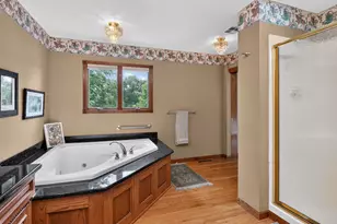 6N425 Foley Ln, Saint Charles, IL 60175 - Photo 17